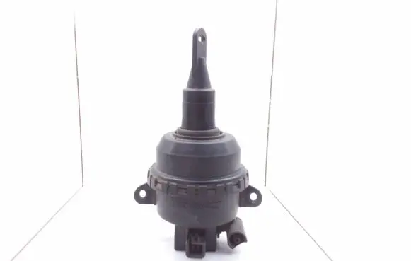 Engine mount vacuum valve