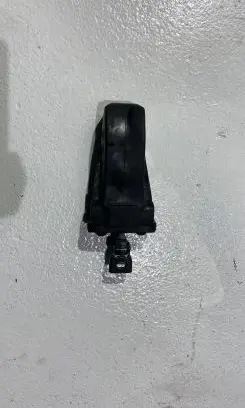 Audi A3 S3 8P Front door check strap stopper 8V5837267