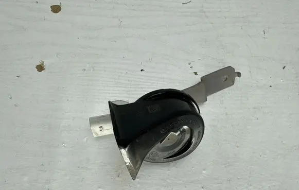 Mercedes-Benz S W222 Horn signal A2225400120 6033FB6261 20T209CL40