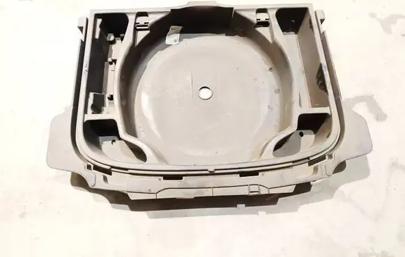 Volvo C30 Spare wheel section trim 