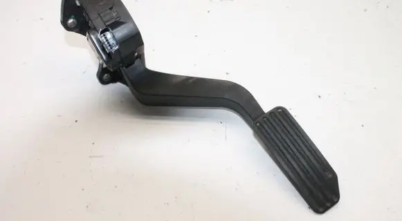 Land Rover Discovery Sport Accelerator throttle pedal FK729F836BB