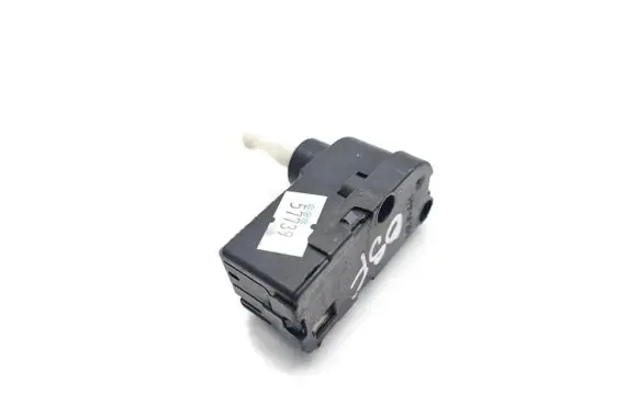 Volvo XC70 Headlight level adjustment motor 0307853322