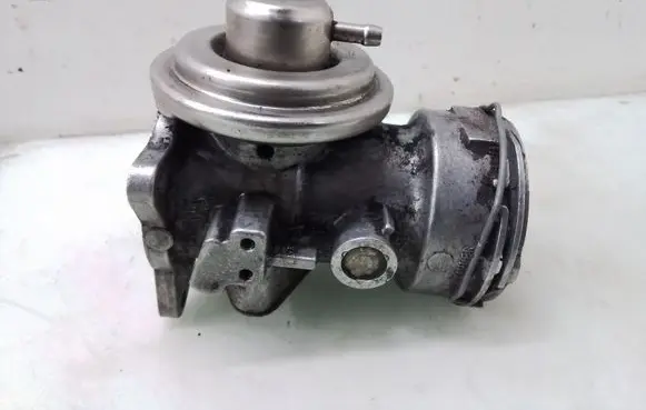 Ford Galaxy Throttle valve 038129637A