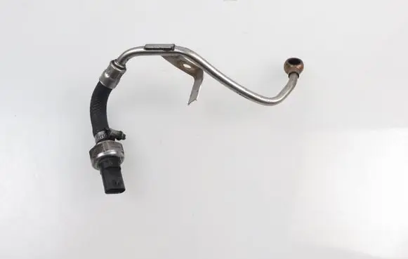 BMW 5 F10 F11 Turbo turbocharger oiling pipe/hose 7808010