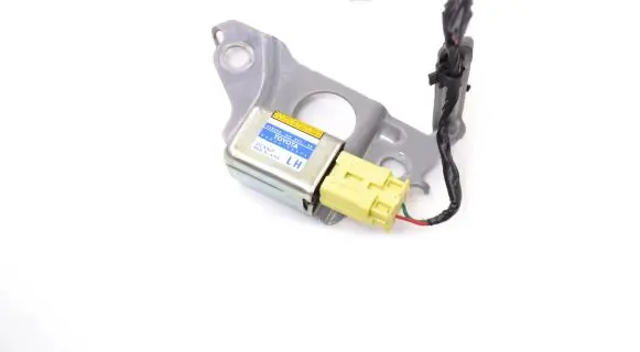 Toyota RAV 4 (XA20) Airbag deployment crash/impact sensor 8993442020