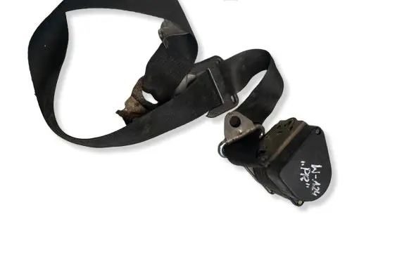 Mercedes-Benz W123 Front seatbelt 32123