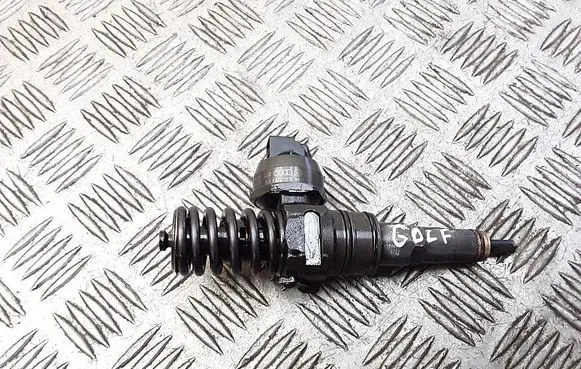 Volkswagen Golf IV Fuel injector 038130073ag 0414720215