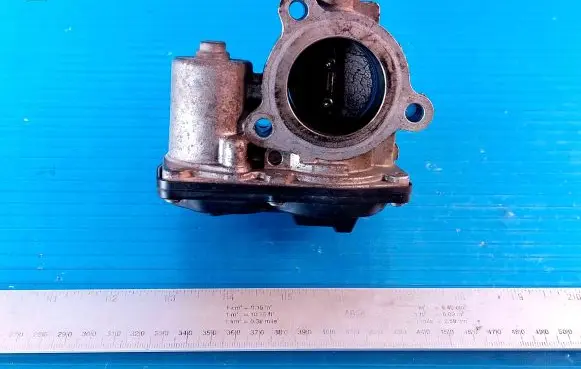 Ford Focus Throttle valve CM5G9F991FB B140990173 50989002