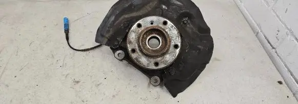 BMW 5 E60 E61 Front wheel hub spindle knuckle 804952