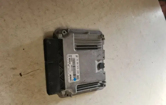 Opel Insignia A Engine control unit/module 55566722 55573330 0281015149