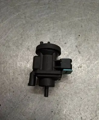 Mercedes-Benz C W203 Turbo solenoid valve 0005450427