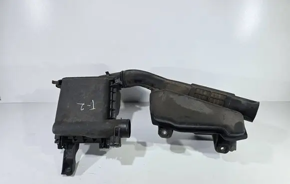 Toyota Auris E180 Air filter box 177010T130 177050T060 222040V020