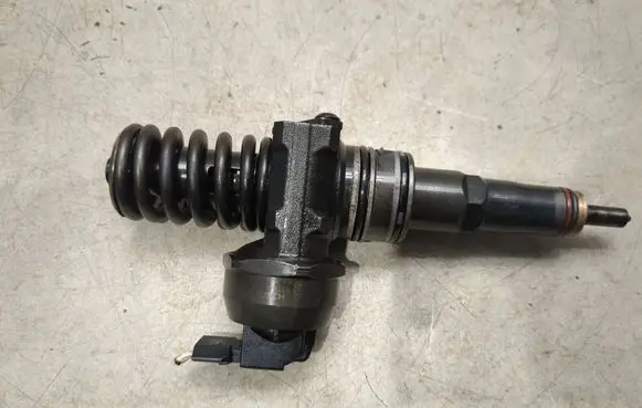 Audi A3 S3 A3 Sportback 8P Fuel injector 0414720215