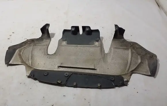 BMW 5 G30 G31 G38 Trunk boot underbody cover/under tray 7404729