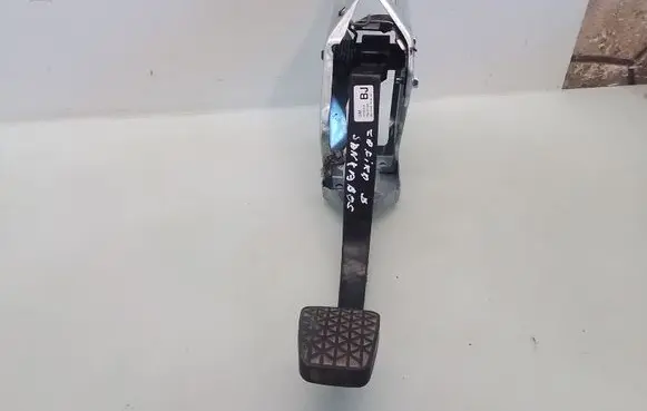 Clutch pedal