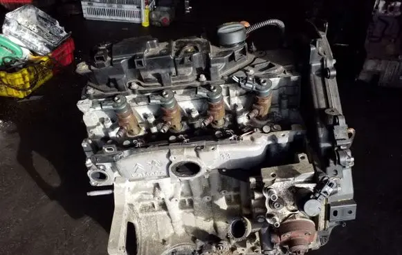 Peugeot 207 Engine 8HR 10F0BZ 0445110339