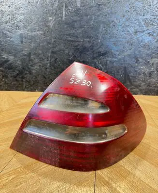 Mercedes-Benz E W211 Rear/tail lights A2118200464 334008