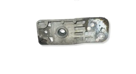 Opel Astra J Radiator mount bracket 13300486