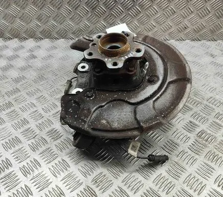 BMW 5 G30 G31 Rear wheel hub 6866337