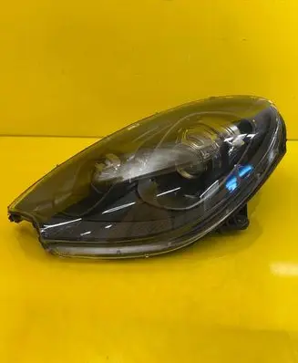 Porsche Macan (95B) Headlight/headlamp 95B941031CT