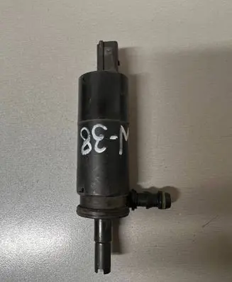 Volkswagen Golf Plus Windscreen/windshield washer pump 3B7955681