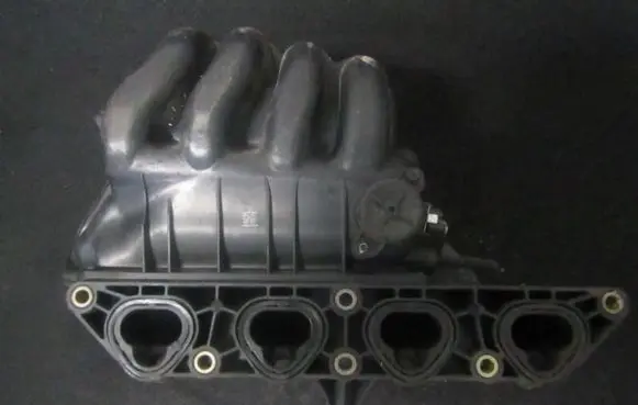 Volkswagen Golf IV Intake manifold 2900302879