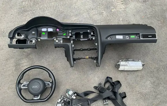 Audi A6 S6 C6 4F Dashboard 