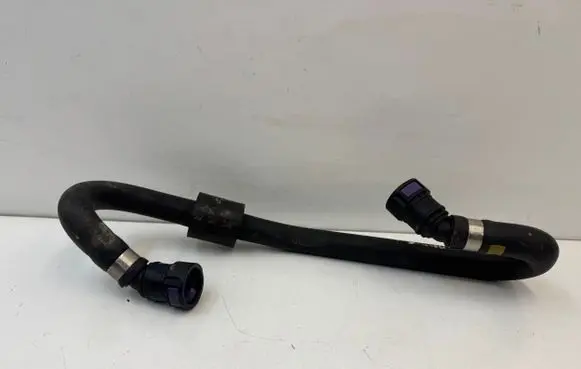 Volvo XC90 Engine coolant pipe/hose 31338404