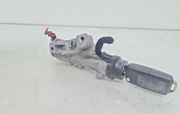 Volkswagen PASSAT B5 Ignition lock 4B0905851G