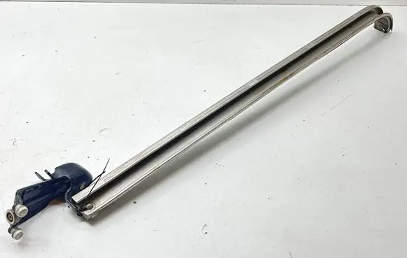 Mercedes-Benz Vito Viano W639 Sliding door middle rail A6397661137 A6397602547