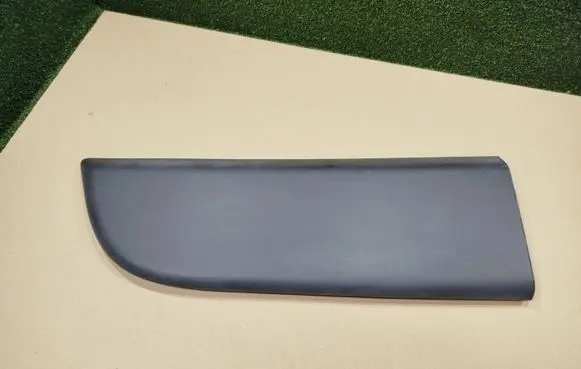 Renault Master III Front door trim (molding) 808210166R