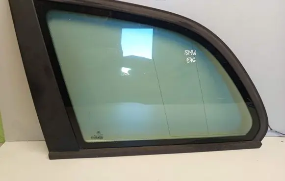 BMW 3 E46 Rear side window 43R001025