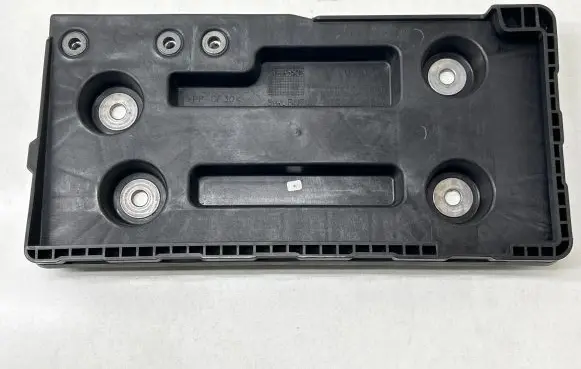 Battery tray