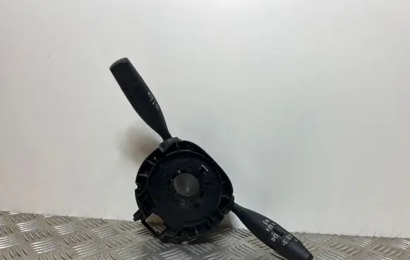 Jeep Cherokee Indicator stalk P68391490AB