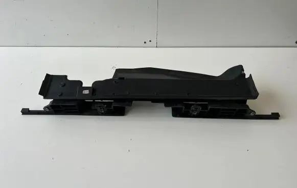 Opel Astra J Radiator trim 13264477 13264478