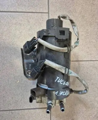 Hyundai Tucson TL Fuel filter housing 
