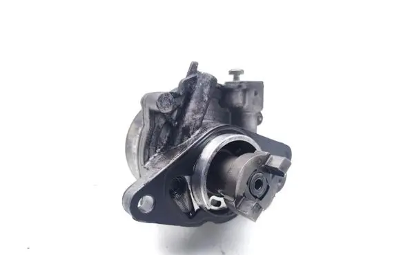 Opel Combo C Vacuum pump 55221037