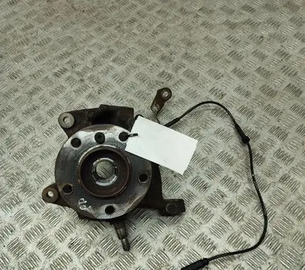 BMW X3 F25 Front wheel hub 6855954