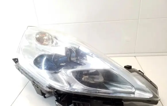 Nissan Leaf I (ZE0) Headlight/headlamp ICHIKOH1846 A1K3100001