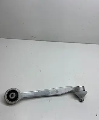 Volkswagen PASSAT B5.5 Front lower control arm/wishbone 8D0407506H