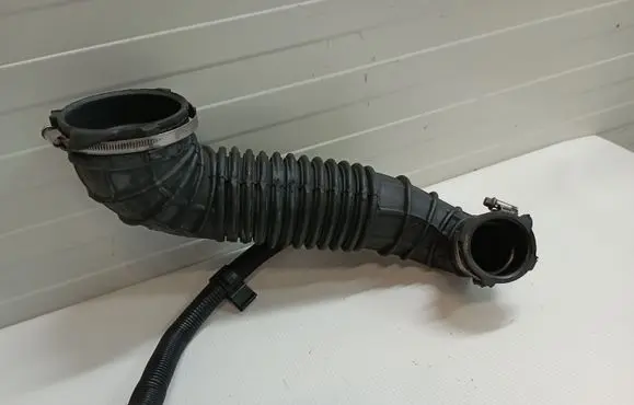 Audi Q5 SQ5 Intercooler hose/pipe 03G129629D