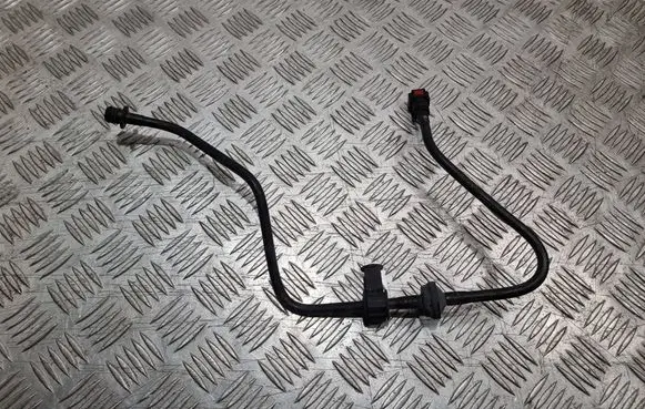 Ford Fiesta Vacuum valve 8V512420