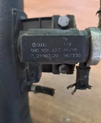 Audi A6 S6 C4 4A Turbo solenoid valve 1H0906627 72190320 96T330