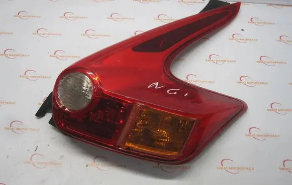 Nissan Juke I F15 Rear/tail lights 