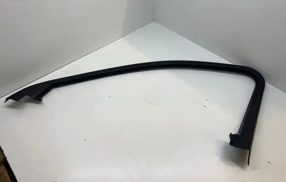 Audi A4 S4 B9 Other front door trim element 8W0867610