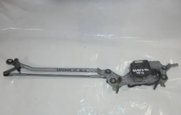 Porsche Cayenne (92A) Front wiper linkage and motor