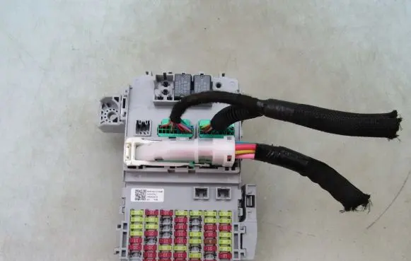 Honda CR-V Fuse box set 382003A0E110M1