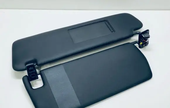 Volkswagen Touareg II Sun visor 7P0857551