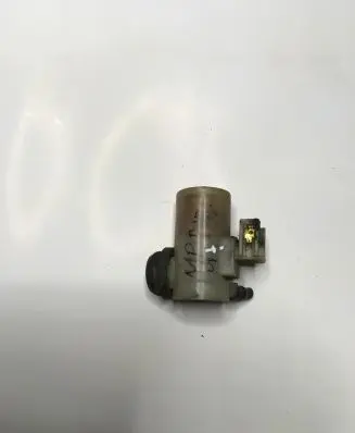 Mitsubishi Pajero Windscreen/windshield washer pump