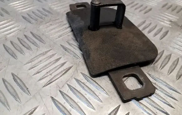 Skoda Octavia Mk3 (5E) Trunk lock loop 8V0827507B